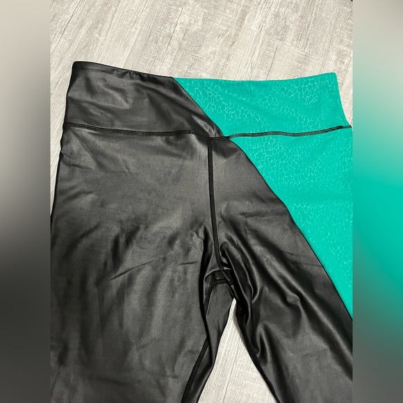 NEW Zyia Metallic & Teal leggings - Picture 4 of 6